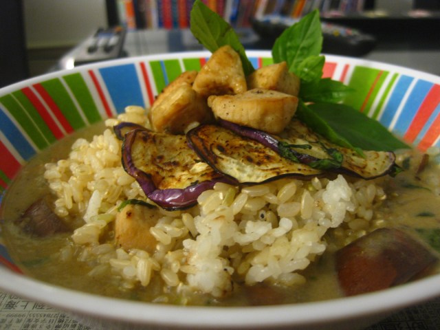 thai green curry with rice - ready to enjoy!