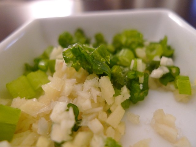 minced ginger, garlic, scallions