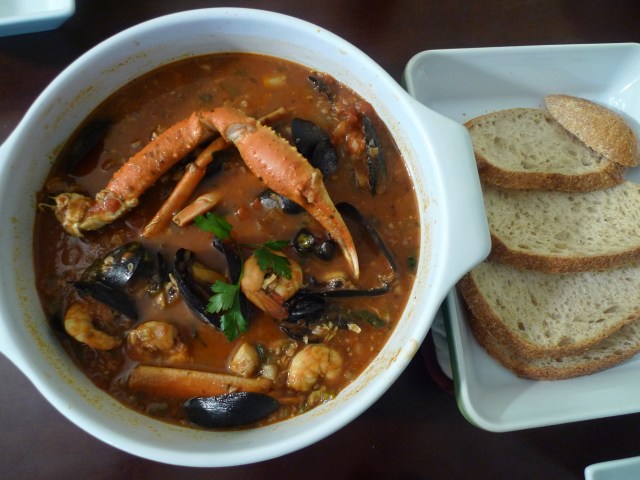 serve your cioppino with some toasted bread