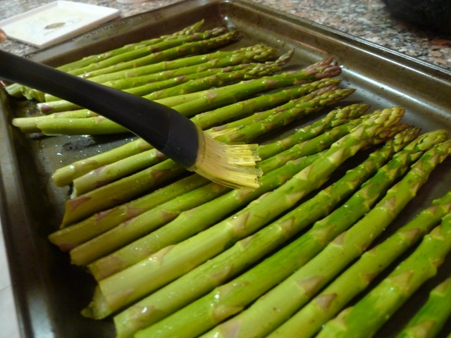 brush the seasoned oil mixture onto the asparagus