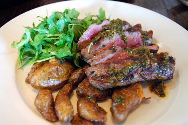 grass fed beef sirloin w.chimichurri