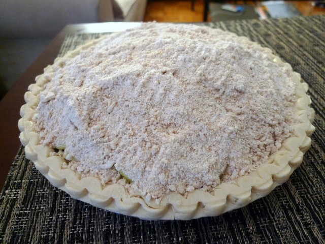 sprinkle streusal topping over the apples