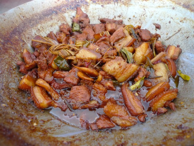 babi kecap - pork with sweet soya sauce